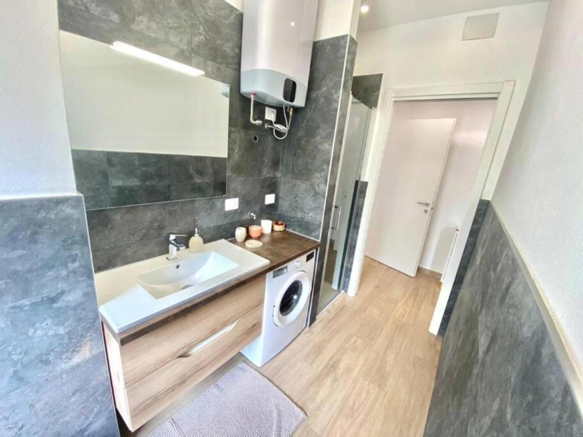 Federico'S House - Eleganza E Stile In Via Anselmo Da Baggio Διαμέρισμα Μιλάνο Εξωτερικό φωτογραφία